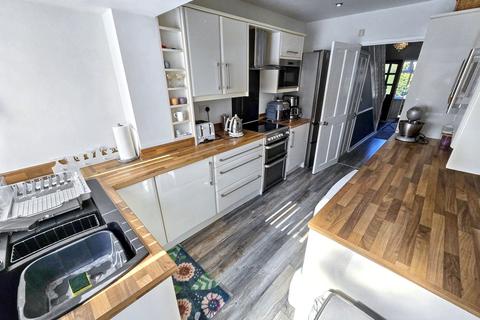 3 bedroom terraced house for sale, Lead Road, Greenside, Ryton, Tyne and Wear, NE40 4SZ