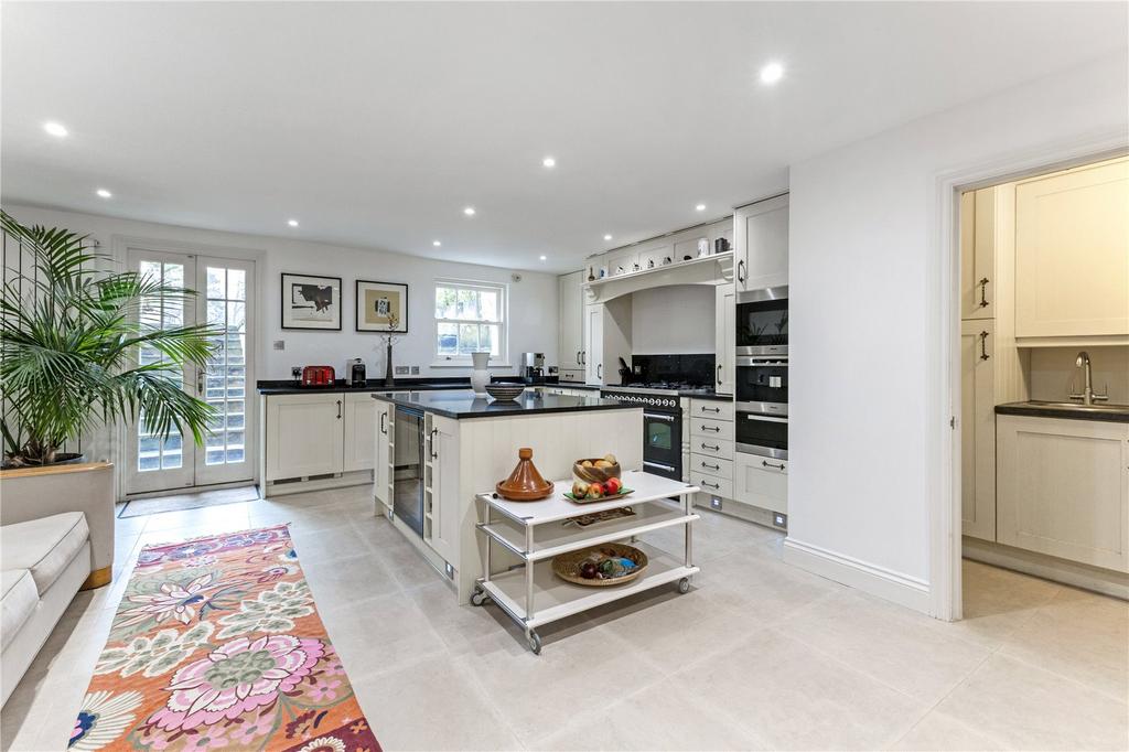 Kitchen/Breakfast