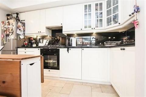 1 bedroom property for sale, Goat Wharf, London TW8