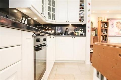 1 bedroom property for sale, Goat Wharf, London TW8