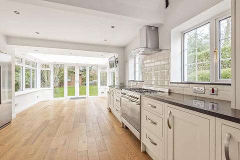 4 bedroom detached bungalow to rent, Ascot,  Berkshire,  SL5