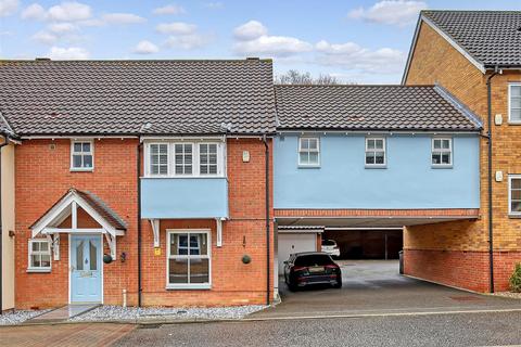 3 Hare Bridge Crescent, Ingatestone, CM4 9DR