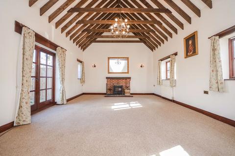 3 bedroom barn conversion to rent, Broom Green Road, North Elmham, NR20