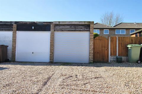 14 Ecton Walk, Old Catton, Norwich, NR6 7ES