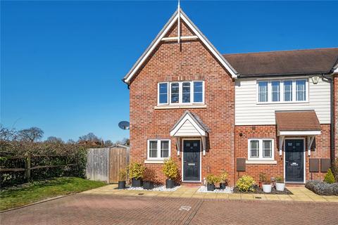 2 bedroom end of terrace house for sale, Skylark Place, Farnham GU9