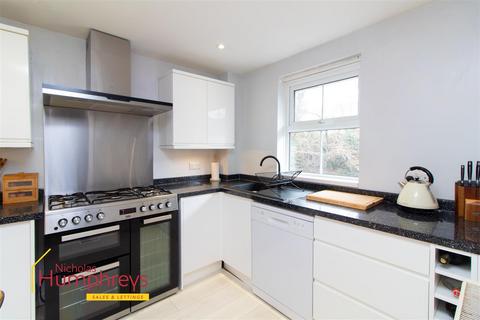 3 bedroom terraced house for sale, Newmans Close, Wimborne