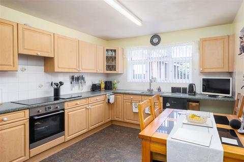 3 bedroom detached bungalow for sale, Newbridge Road, Burstwick