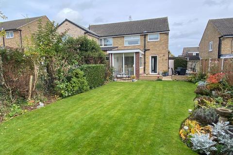 3 bedroom semi-detached house for sale, Barwick in Elmet, Gascoigne Road, LS15