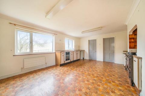 3 bedroom country house for sale, Trenewydd, Felindre, Knighton