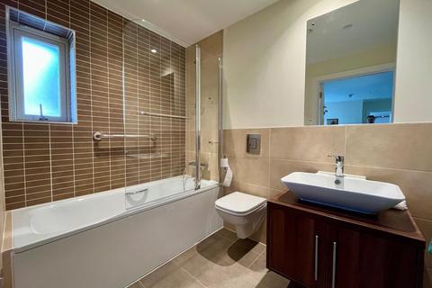 2 bedroom ground floor flat for sale, Hammond Way, Yateley GU46