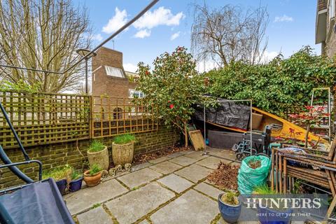 9, Julius Court Justin Close, Brentford, TW8 8QH