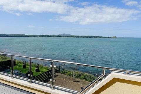 3 bedroom semi-detached house for sale, Vista Del Mar, Valley, LL65