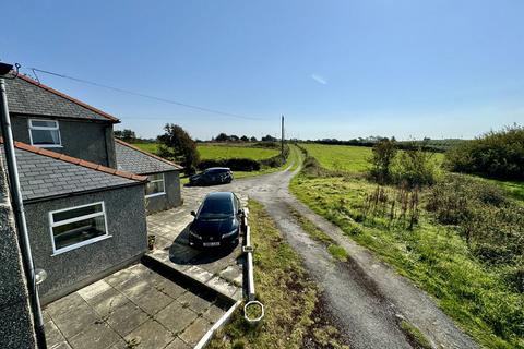 4 bedroom detached house for sale, Valley, Valley, LL65