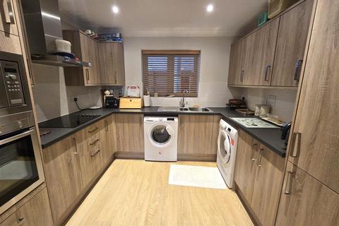2 bedroom retirement property for sale, Malmesbury Road, Chippenham