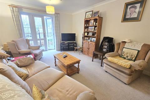 2 bedroom retirement property for sale, Malmesbury Road, Chippenham