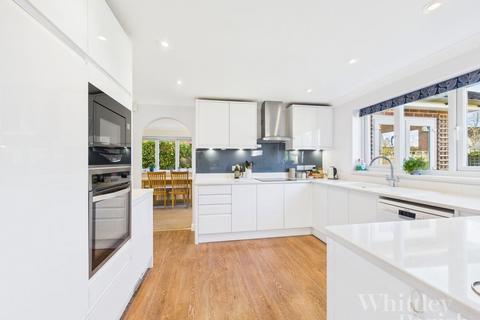5 Bowling Green Close, Attleborough, NR17 2SA