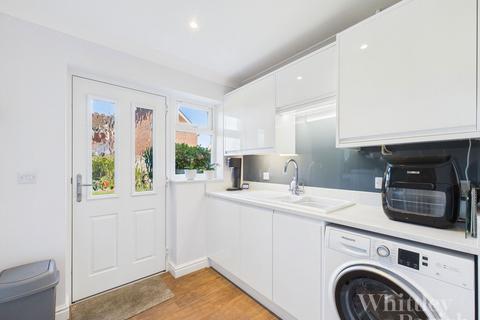 5 Bowling Green Close, Attleborough, NR17 2SA