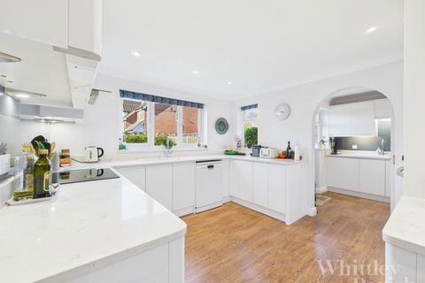 5 Bowling Green Close, Attleborough, NR17 2SA
