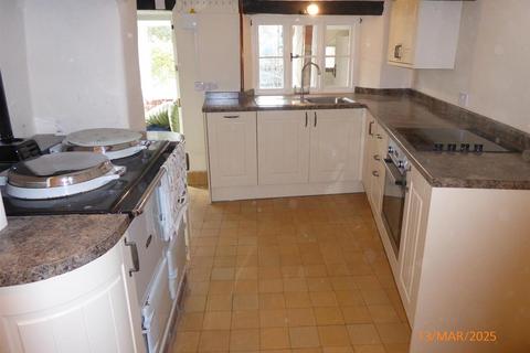 3 bedroom semi-detached house to rent, Shillingford EX16