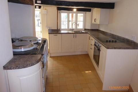 3 bedroom semi-detached house to rent, Shillingford EX16