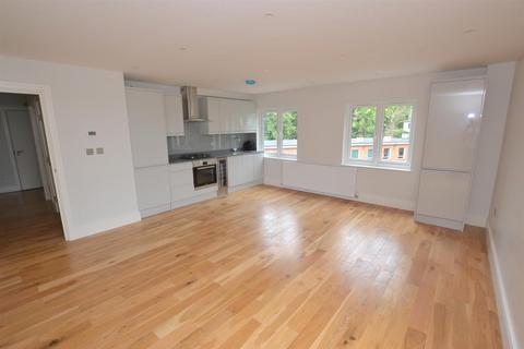 2 bedroom apartment to rent, Flat 54 Eastgate House, 122 Thorpe Road
