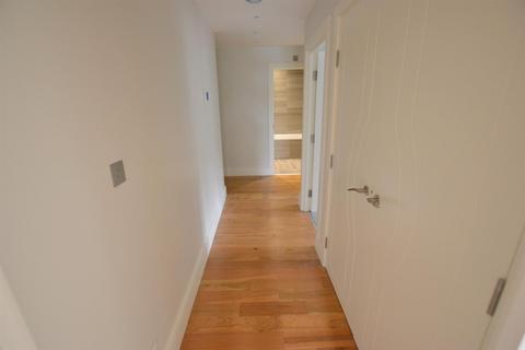 2 bedroom apartment to rent, Flat 54 Eastgate House, 122 Thorpe Road