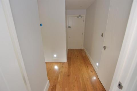 2 bedroom apartment to rent, Flat 54 Eastgate House, 122 Thorpe Road