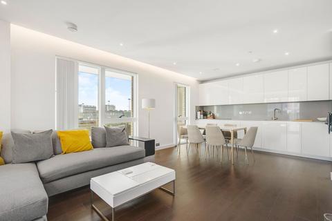 2 bedroom apartment to rent, London SW11