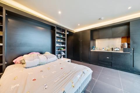 Studio for sale, 1, Pan Peninsula Square London E14