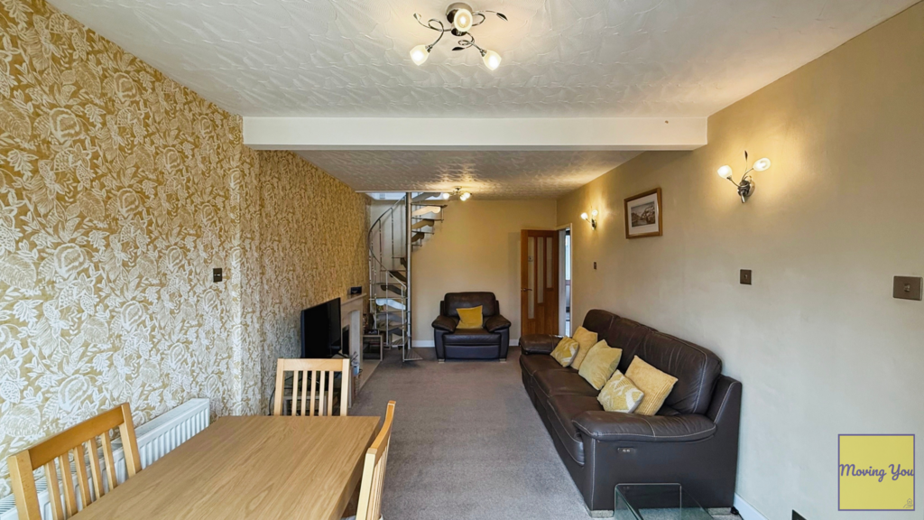 Lounge/dining room