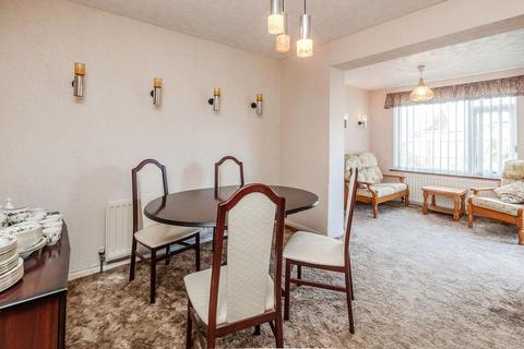 3 bedroom semi-detached bungalow for sale, Ainsdale Gardens, Newcastle Upon Tyne NE5