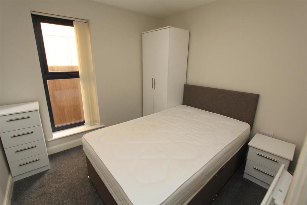 Bedroom 2.JPG