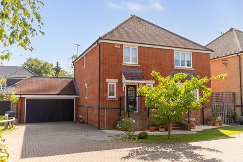 William Gardens, Horley RH6