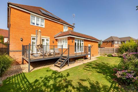 undefined, William Gardens, Horley RH6