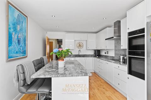 undefined, William Gardens, Horley RH6