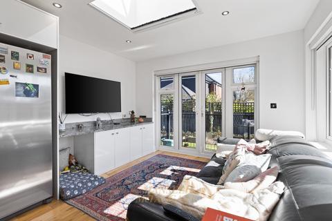 undefined, William Gardens, Horley RH6