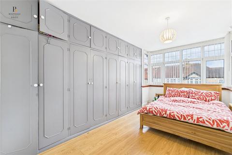 14 Gomshall Avenue, Wallington, SM6 8NY