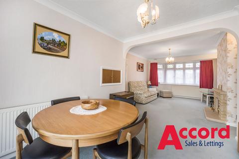 22 Helmsdale Road, Romford, RM1 4DW