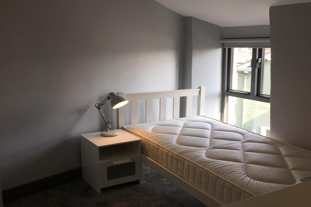 Bedroom resized.jpg