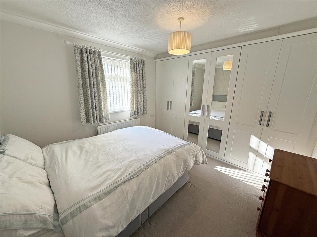 Bedroom 2.jpg
