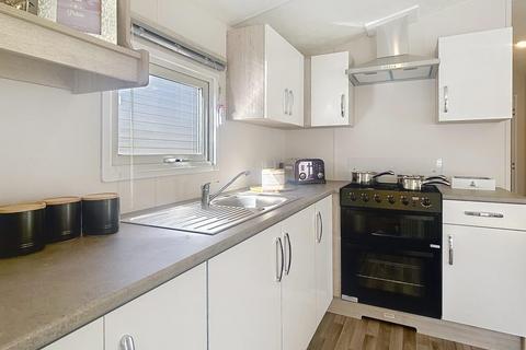 2 bedroom park home for sale, Pakefield Holiday Park