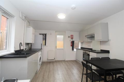 undefined, Wyeverne Road, Cardiff CF24