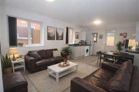 undefined, Wyeverne Road, Cardiff CF24