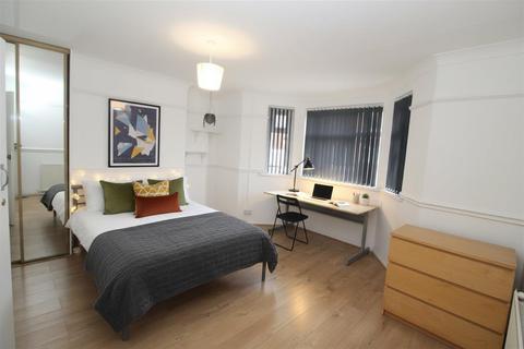undefined, Wyeverne Road, Cardiff CF24