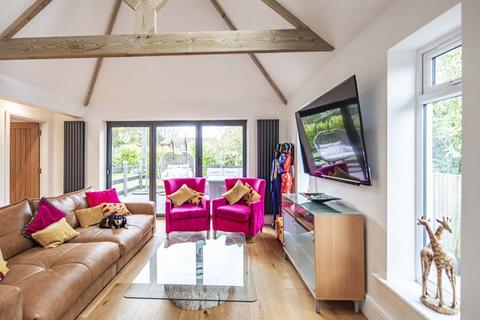 4 bedroom detached house for sale, Tiled Cottage, Upper Basildon, RG8