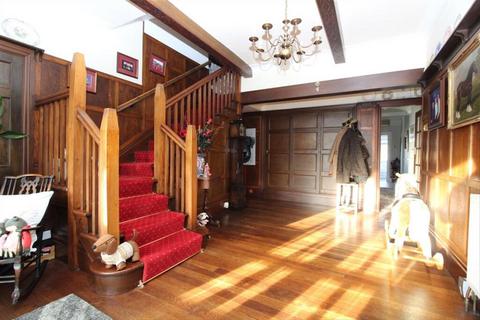 6 bedroom house for sale, Garstang Road, Preston PR3