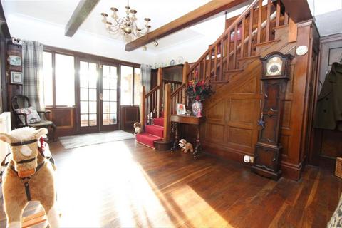 6 bedroom house for sale, Garstang Road, Preston PR3