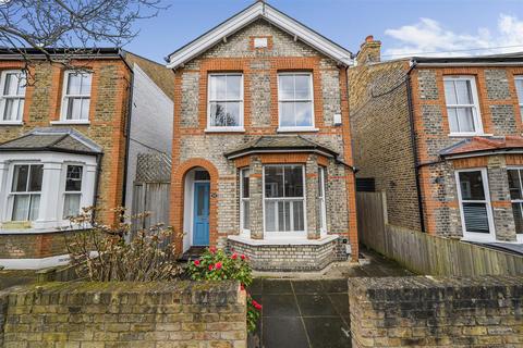 10 Bockhampton Road, Kingston Upon Thames, KT2 5JU