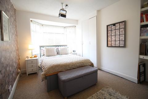 3 bedroom terraced house for sale, Ross Road, London, South Norwood, SE25