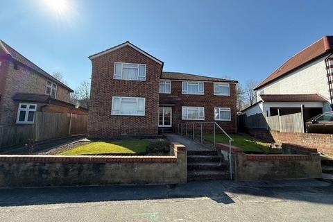 2 bedroom flat to rent, Marrion Court, Ashurst Road